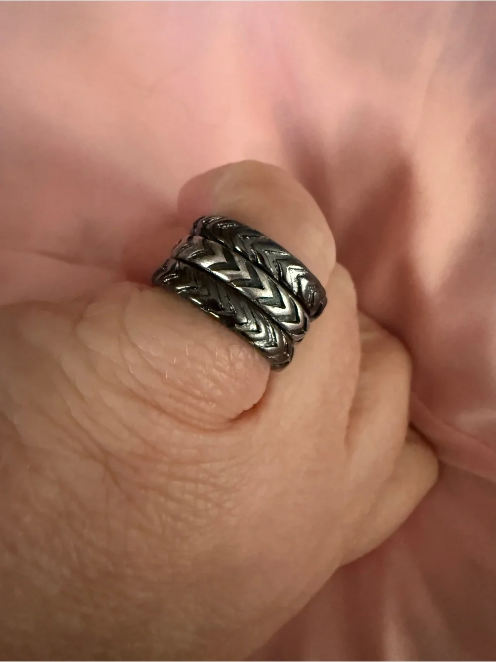 Black and Silver-Tone Braided Pattern Spinner Ring